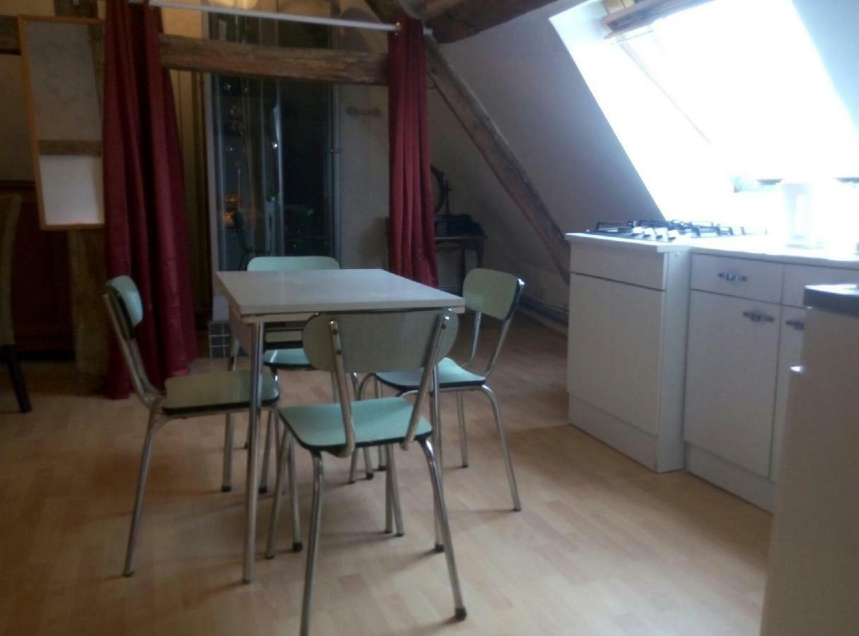 Studio Dans Un Cadre Champetre Moiry Exteriör bild